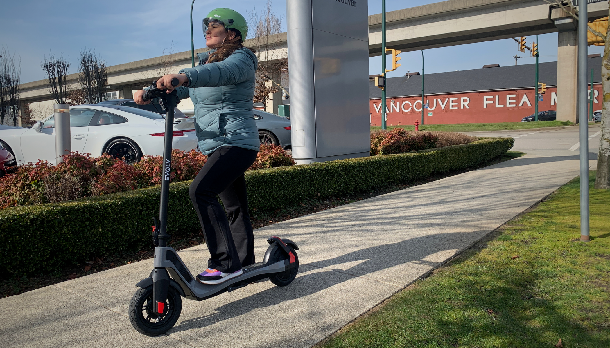 Make your daily commute a breeze with the new EVOLV City V2